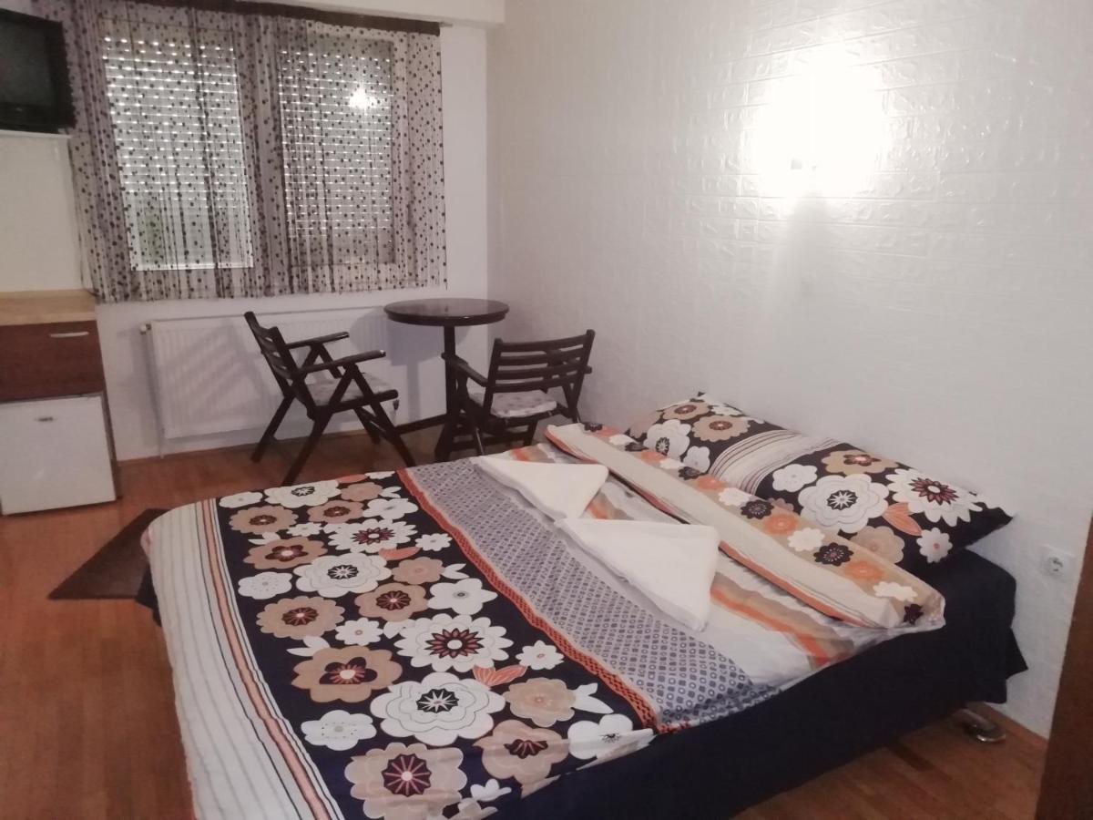 Toshe Apartment โอครีด ภายนอก รูปภาพ
